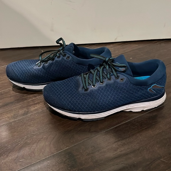 Newton Fusion Running Shoes size 9.5 women’s in Dark Blue - Picture 2 of 11